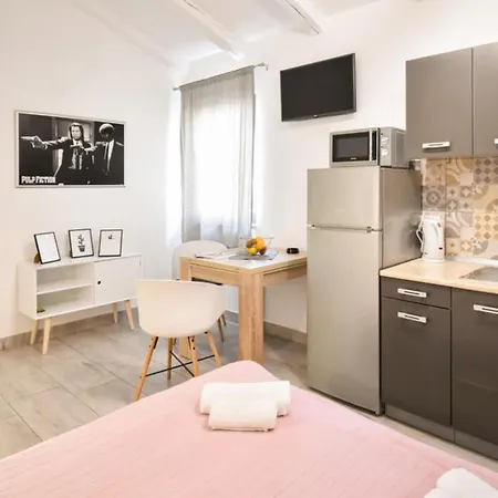 Studios Barre With Jacuzzi Apartment