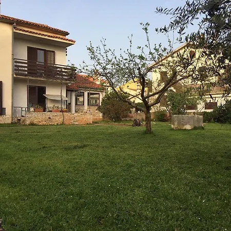 Studios Barre With Jacuzzi Rovinj